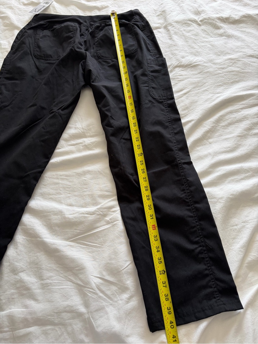 Butter-Soft Women’s Black V-Neck Scrubs Top and Pants Set Small/Medium NWT - Picture 9 of 16
